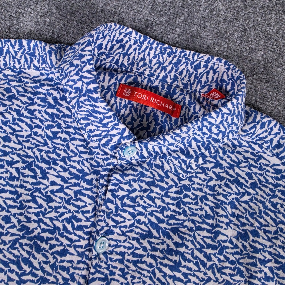 Tori Richard Button Down Shirt Mens S Blue Shark Print Short Sleeve Hawaii